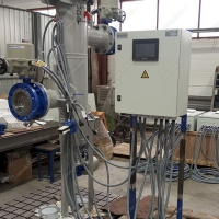 Supply of self-cleaning filters for mechanical cleaning to an oil refinery