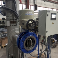 Supply of self-cleaning filters for mechanical cleaning to an oil refinery