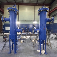 Delivery of self-cleaning mechanical filters to an oil refinery